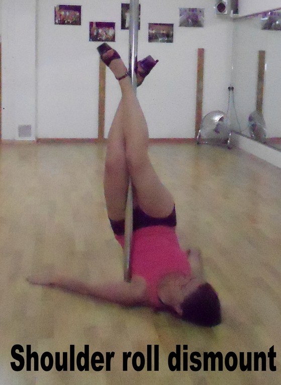 shoulder roll dismout