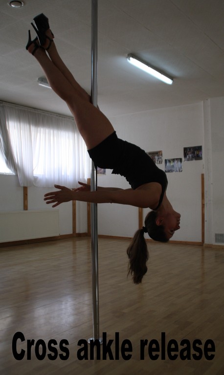 Cross ankle release / Bat /Fantasy