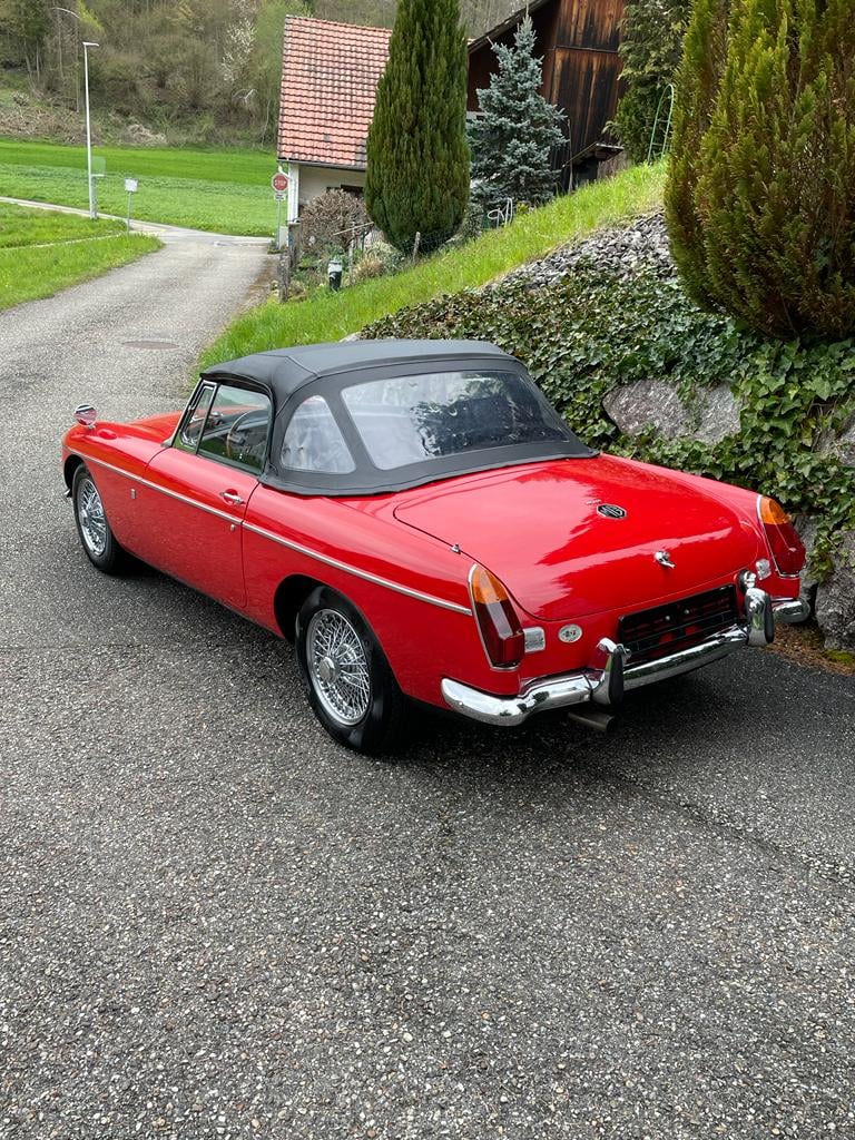 MG B 1972