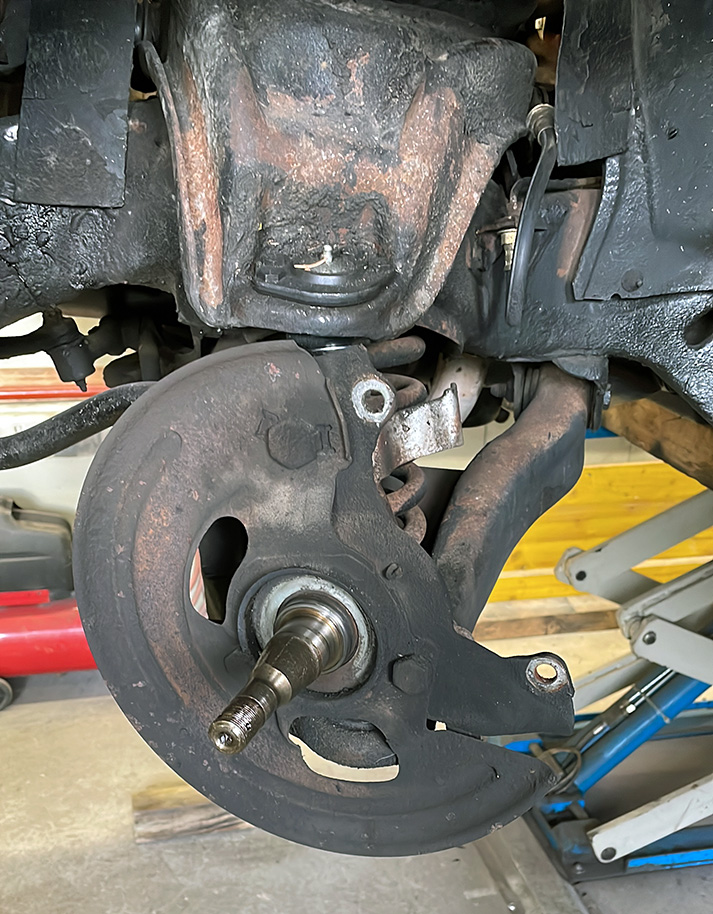 Oldsmobile Cutlass bereitstellen für die MFK und vorführen, Oldtimer Garage Teufenthal