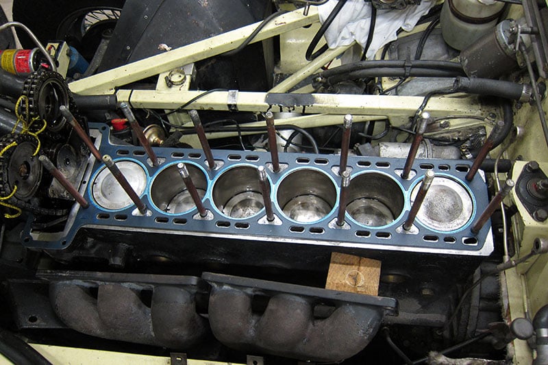 Zylinderkopf Revision Jaguar E, Oldtimer Garage D. Bauhofer, Teufenthal