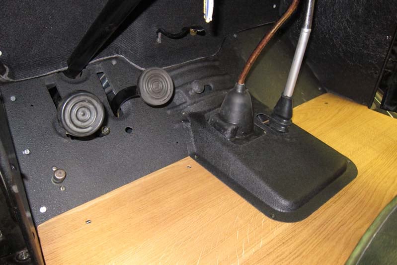 Ford Pickup 1935, Holzarbeiten Boden, Oldtimer Garage D. Bauhofer, Teufenthal