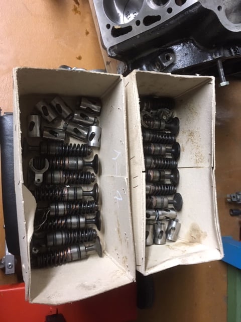 Ford Coupe 1938 Flathead Motor revision Oldtimer Garage Dieter Bauhofer, Teufenthal