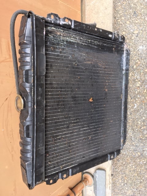 Ford Mustang, Kühler ersetzen und 6 Blatt Lüfterflügel mit Viscokupplung montiert. Oltdimter Garage D. Bauhofer, Teufenthal