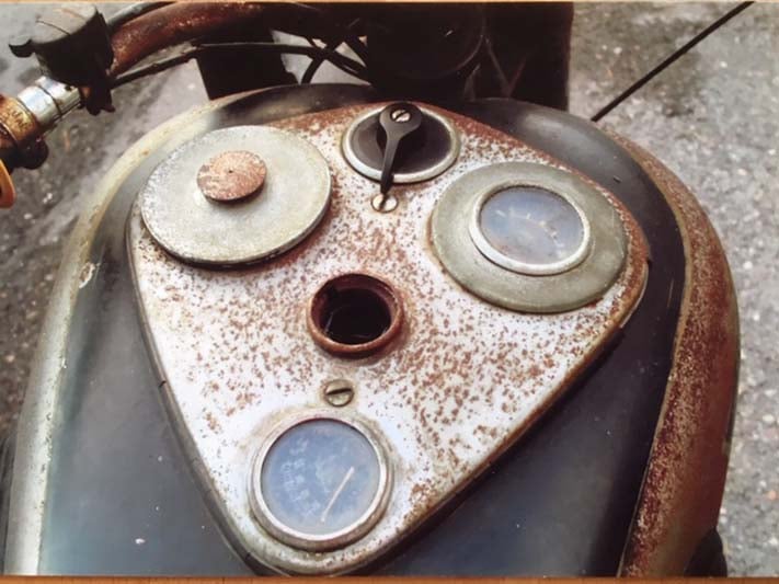 Motorrad Restauration Ariel 500 ccm 1950, Oldtimer Garage D. Bauhofer, Teufenthal 