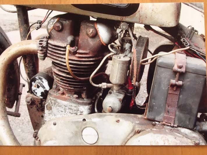 Motorrad Restauration Ariel 500 ccm 1950, Oldtimer Garage D. Bauhofer, Teufenthal 