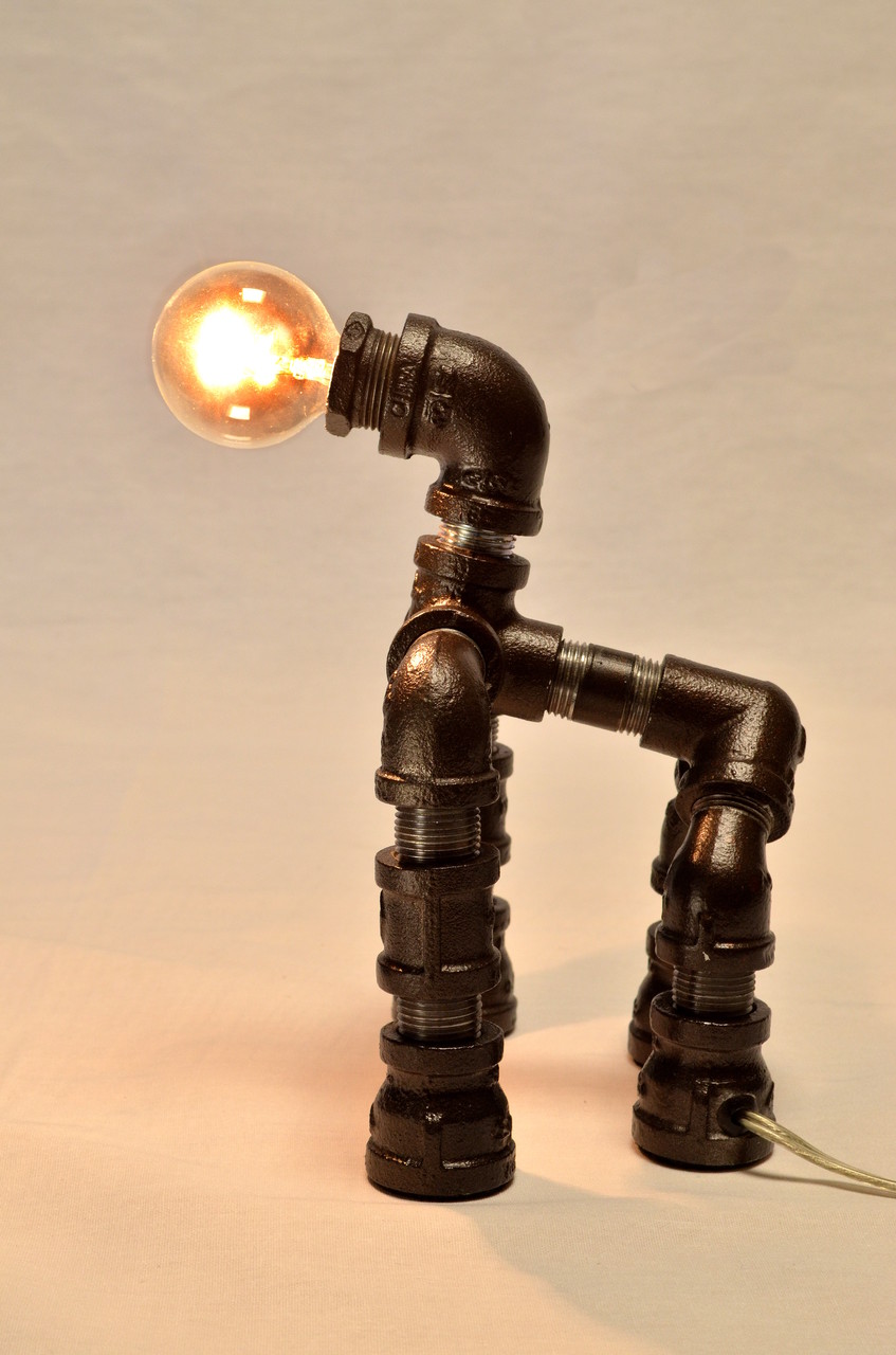 Looking left into your jungle, Guerrillamp lights the way.