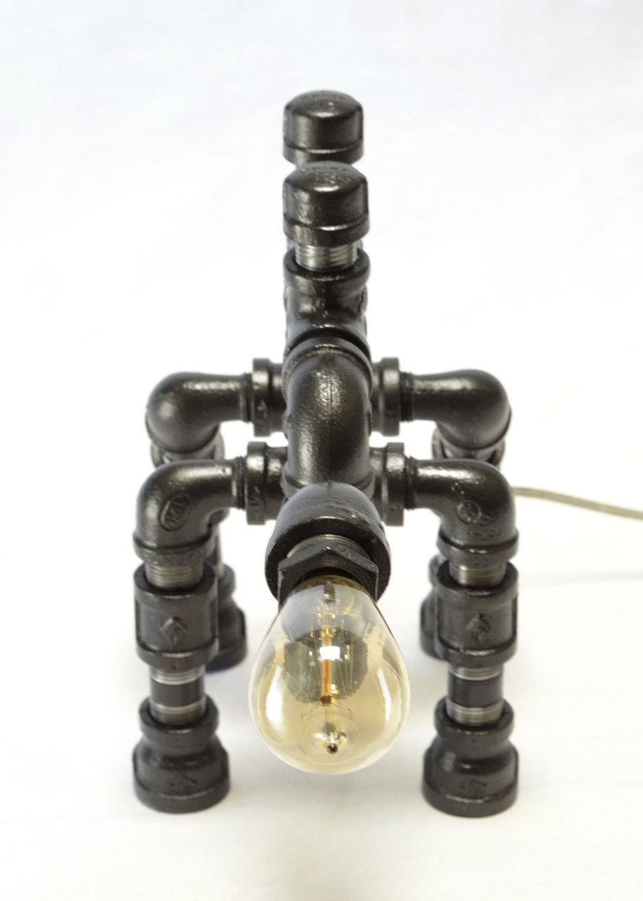 Constructed of top-grade galvanized metal with available patina choices, Camelamp is virtually indestructible.