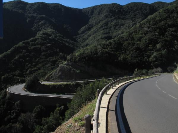 Straße durch den Parque Nacional de Garajonay