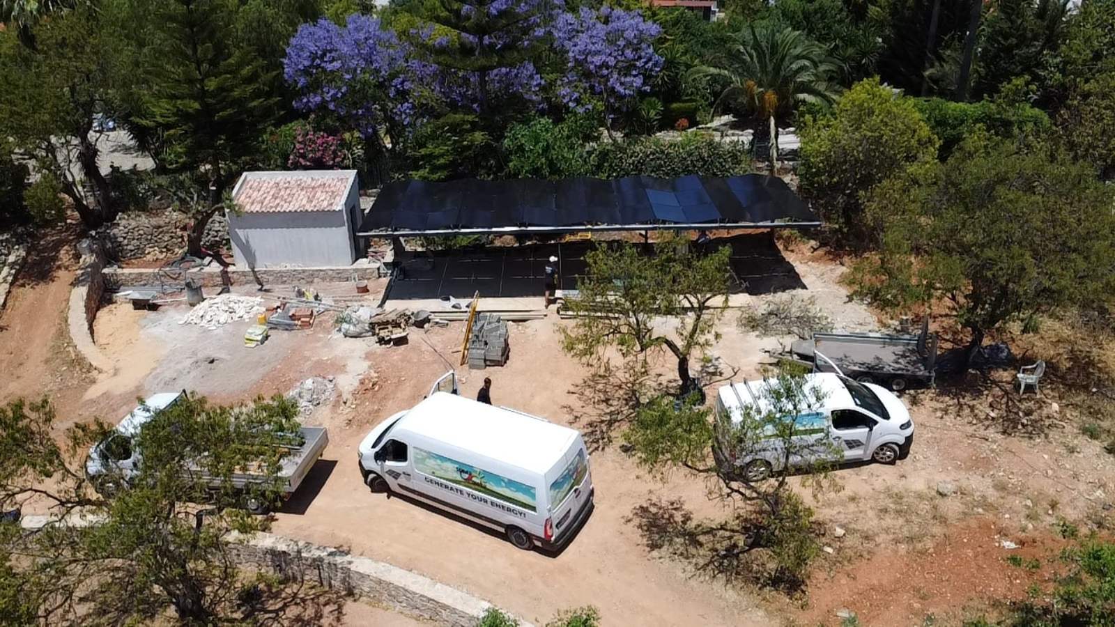 East/West Carport 42 Panels Bifacial Full Black 450 W Axitec