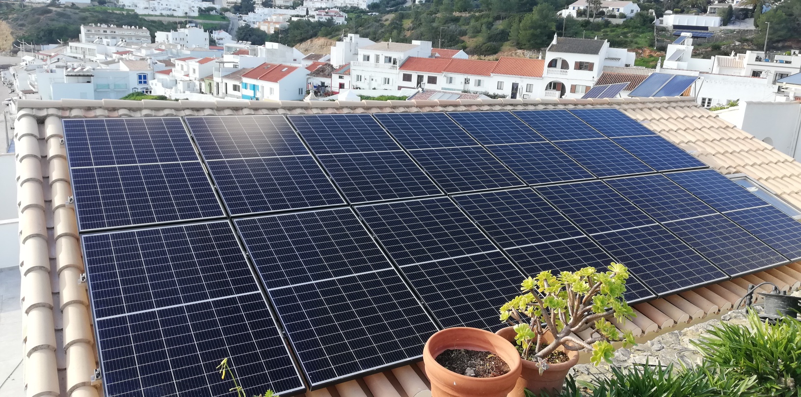 Salema-Beach Classic Roof Installation