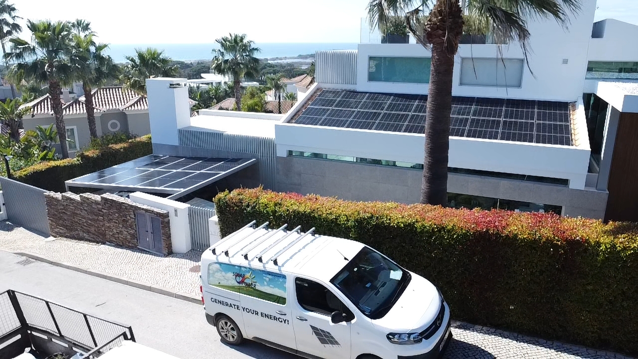 Vale do Lobo-Roof Installation and Customize Carport Solution.