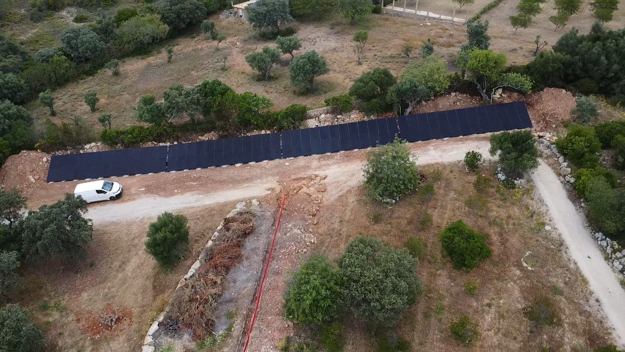 40 KW Peak install with Bifacial full Black Modules for Quinta Helwigus Single Vineyard