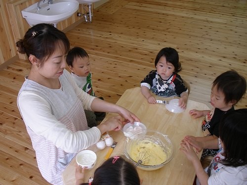 砂糖をいれま～す（舐めて確認済み＾＿＾）