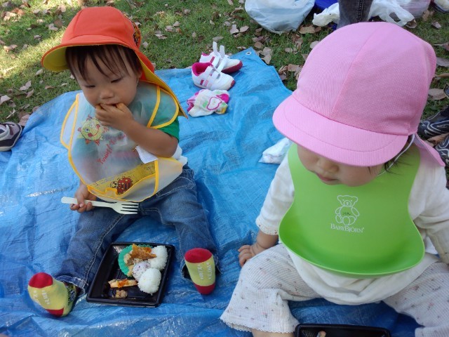 今日はお外でランチ