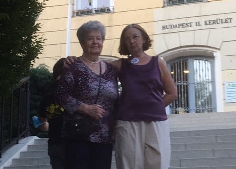 Budapest - Dr. Timár Zsuzsa a 91 éves szenior örömtáncosával, Magdikával