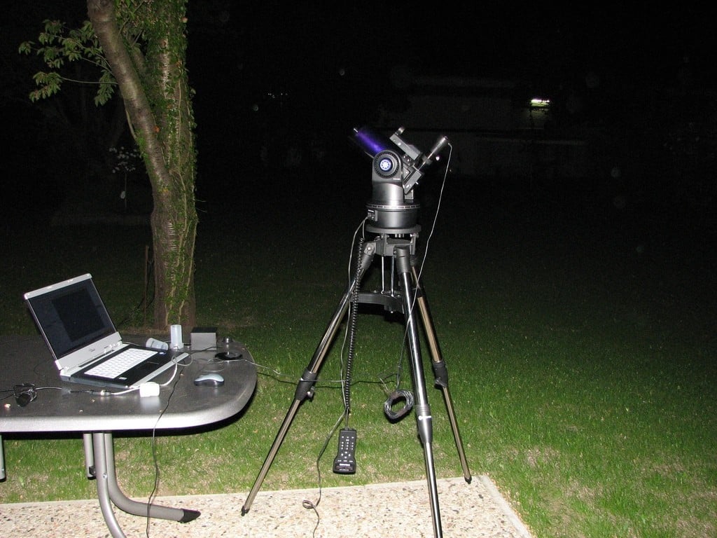 Meade ETX-90 PE in azimutaler Ausrichtung bei Planetenaufnahme mit Webcam.