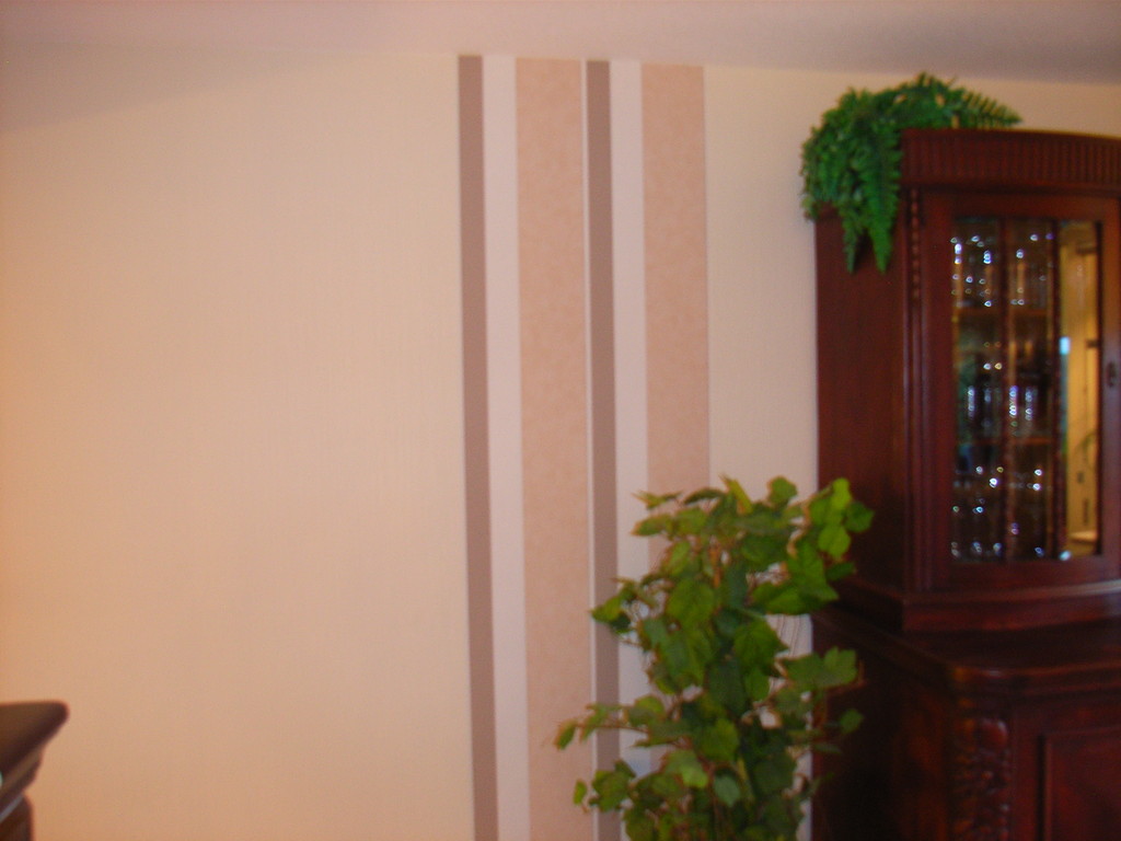 Farbvariation mit Mustertapete 01