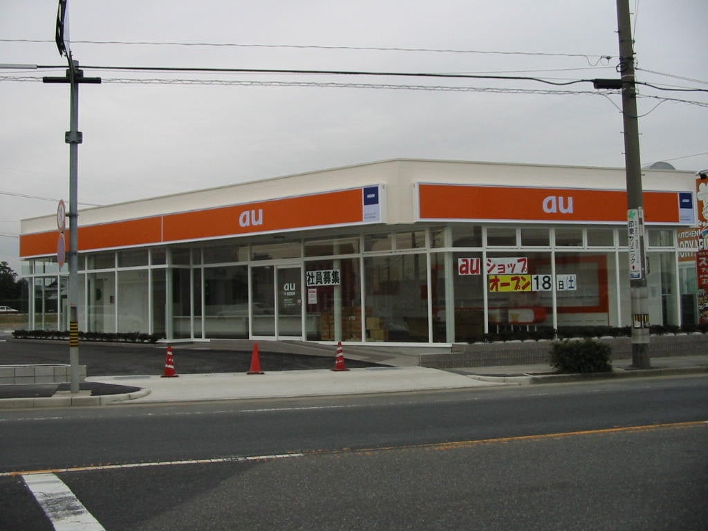 鉄骨造平屋建て　/　延べ床面積：134.27㎡