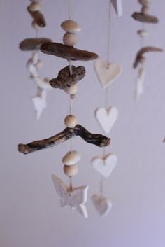 Schwemmholz-Girlande mit Raysin Herzen Beispiels-Bild Buch Topp-Verlag