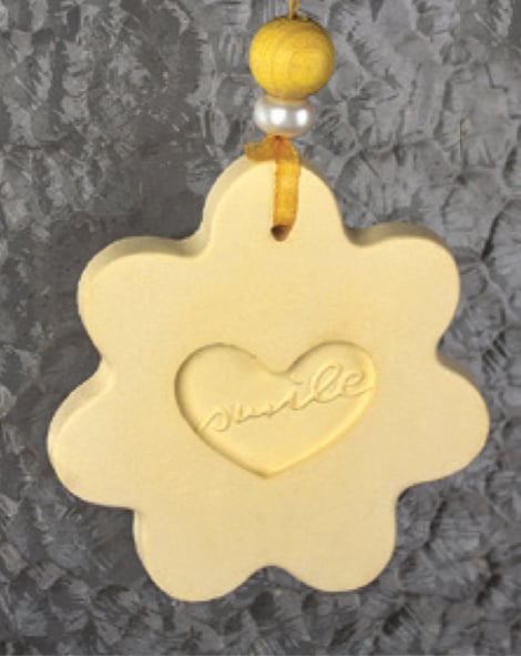 Blume aus eingefärbtem Raysin Beispiel Rayher