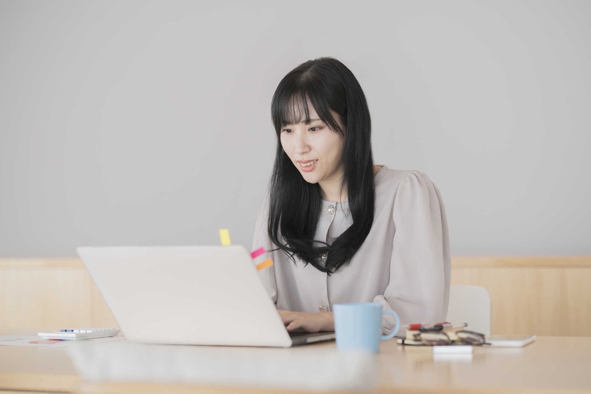 パワーポイント作成など業務アシスタント募集【全国・海外可】