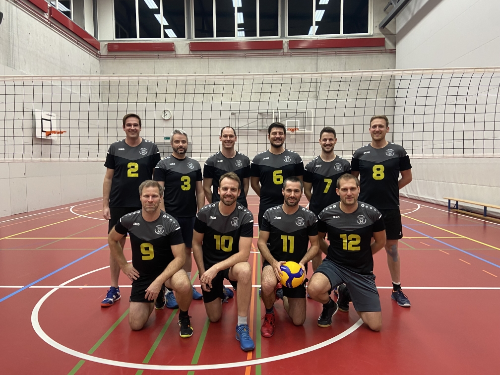 Mannschaftsfoto der Saison 22/23 im neuen Dress