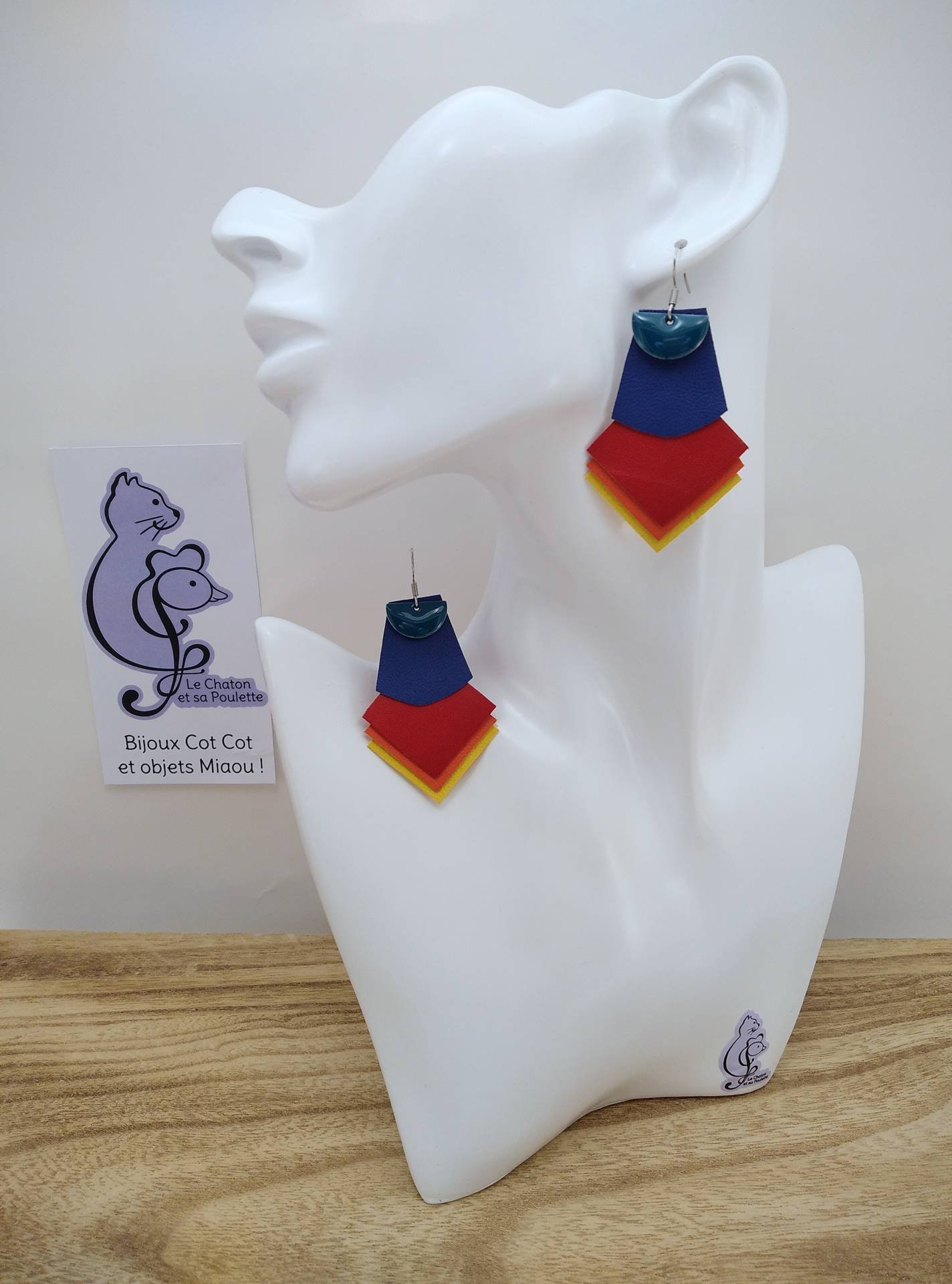 B.O. FORMIDABLE modèle SANDRINE Breloque demi-cercle bleu canard et cuir bleu marine/rouge/orange/jaune