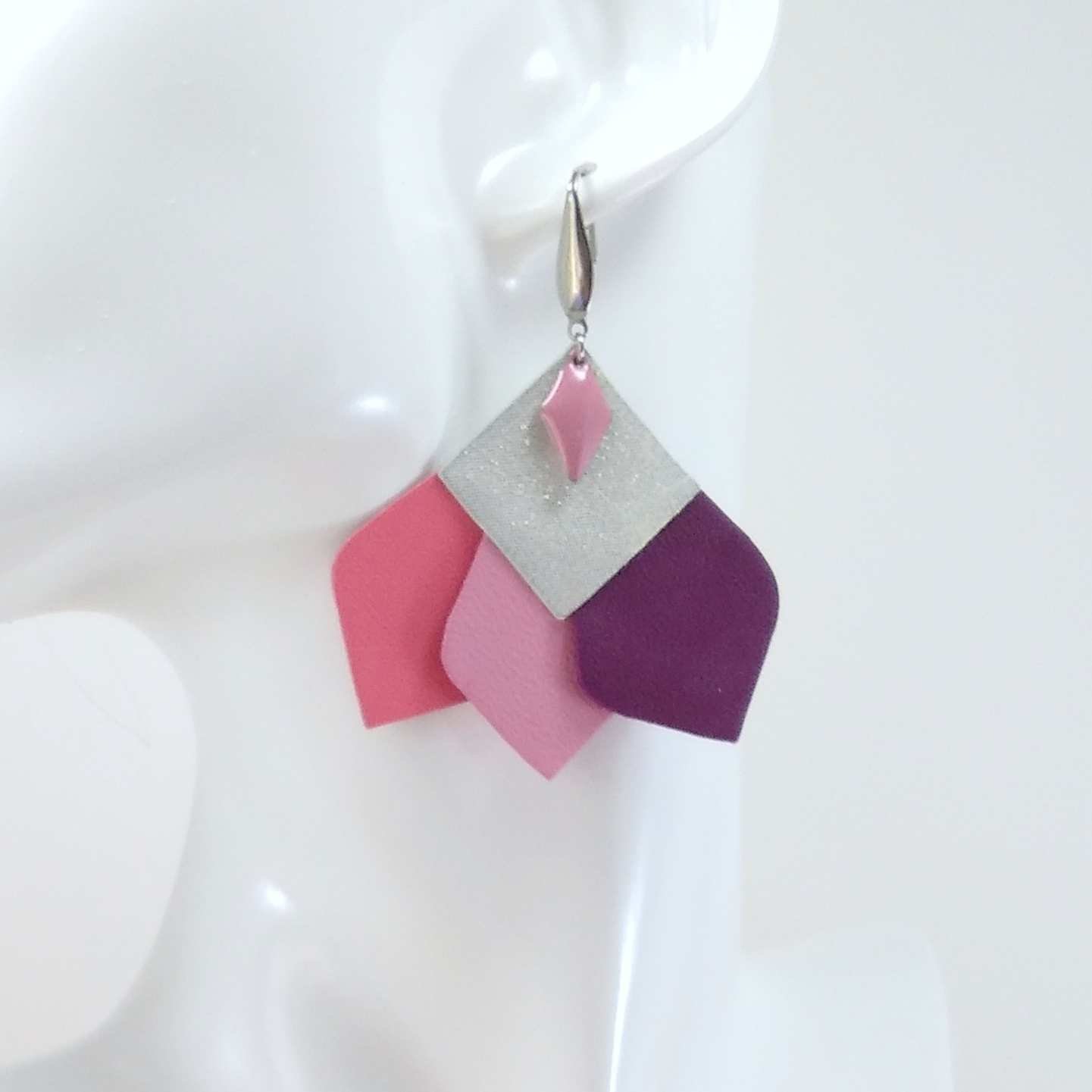 B.O. FORMIDABLE modèle n°12 Cuirs argent irisé/rose/rose dragée/prune, losange rose