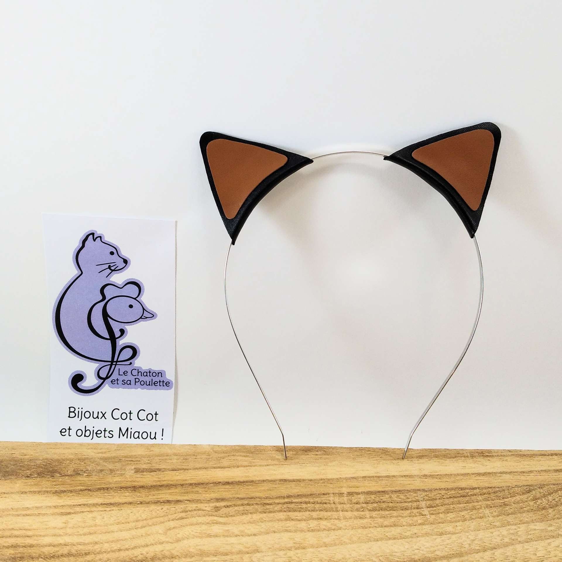Serre-tête oreilles de chat en cuir noir et caramel