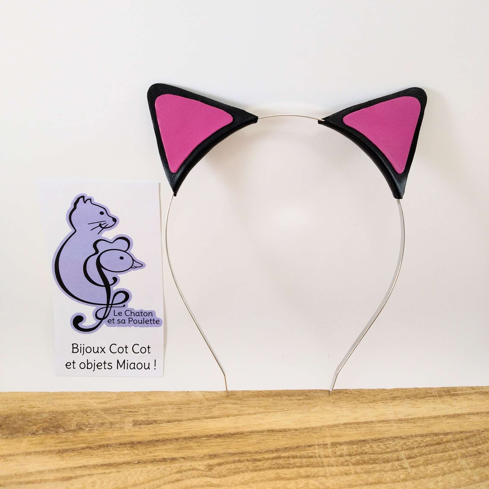 Serre-tête oreilles de chat en cuir noir et fuchsia