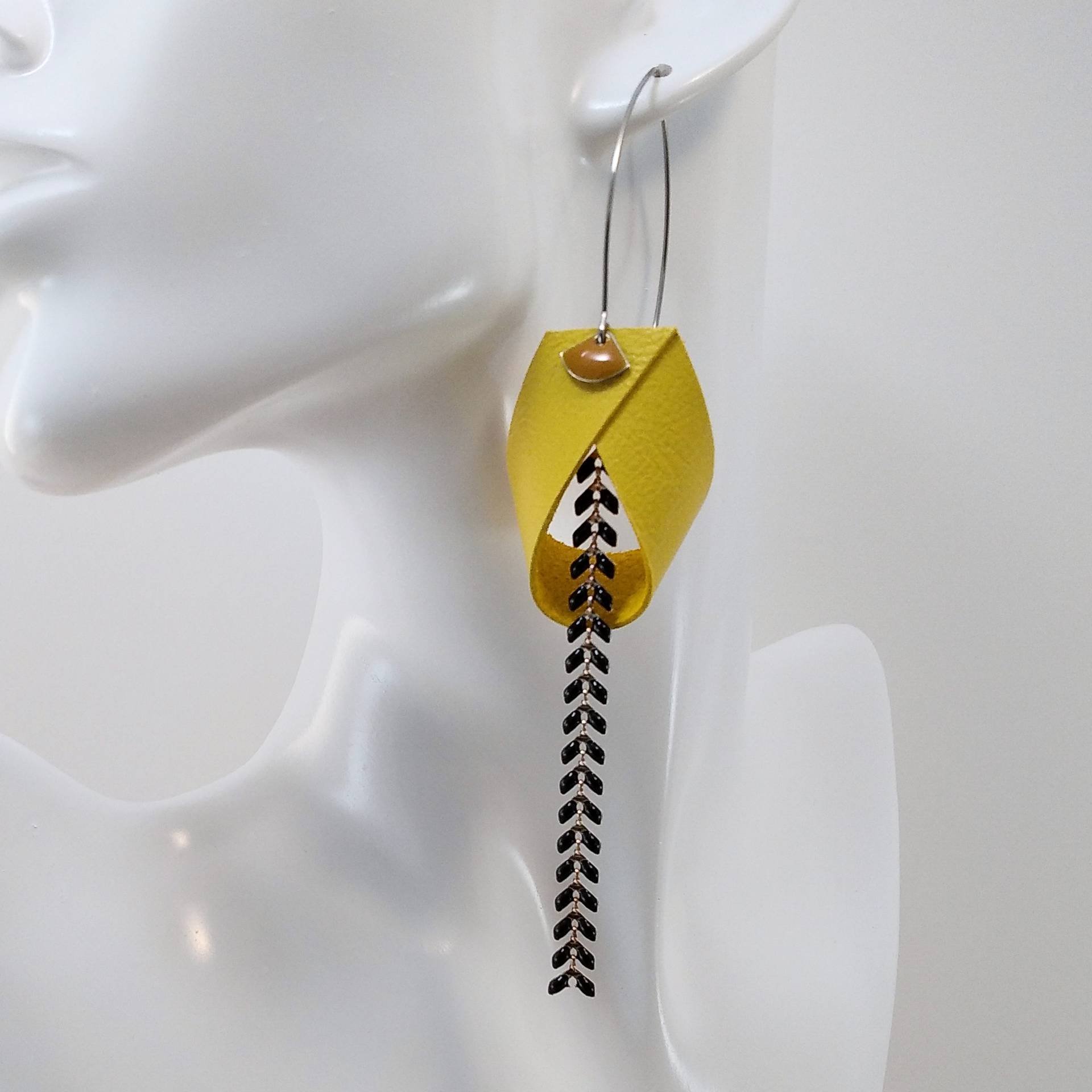 VENDUES ! B.O. FORMIDABLE modèle ANNIE Cuir jaune, breloque éventail moutarde et chaine épis noir