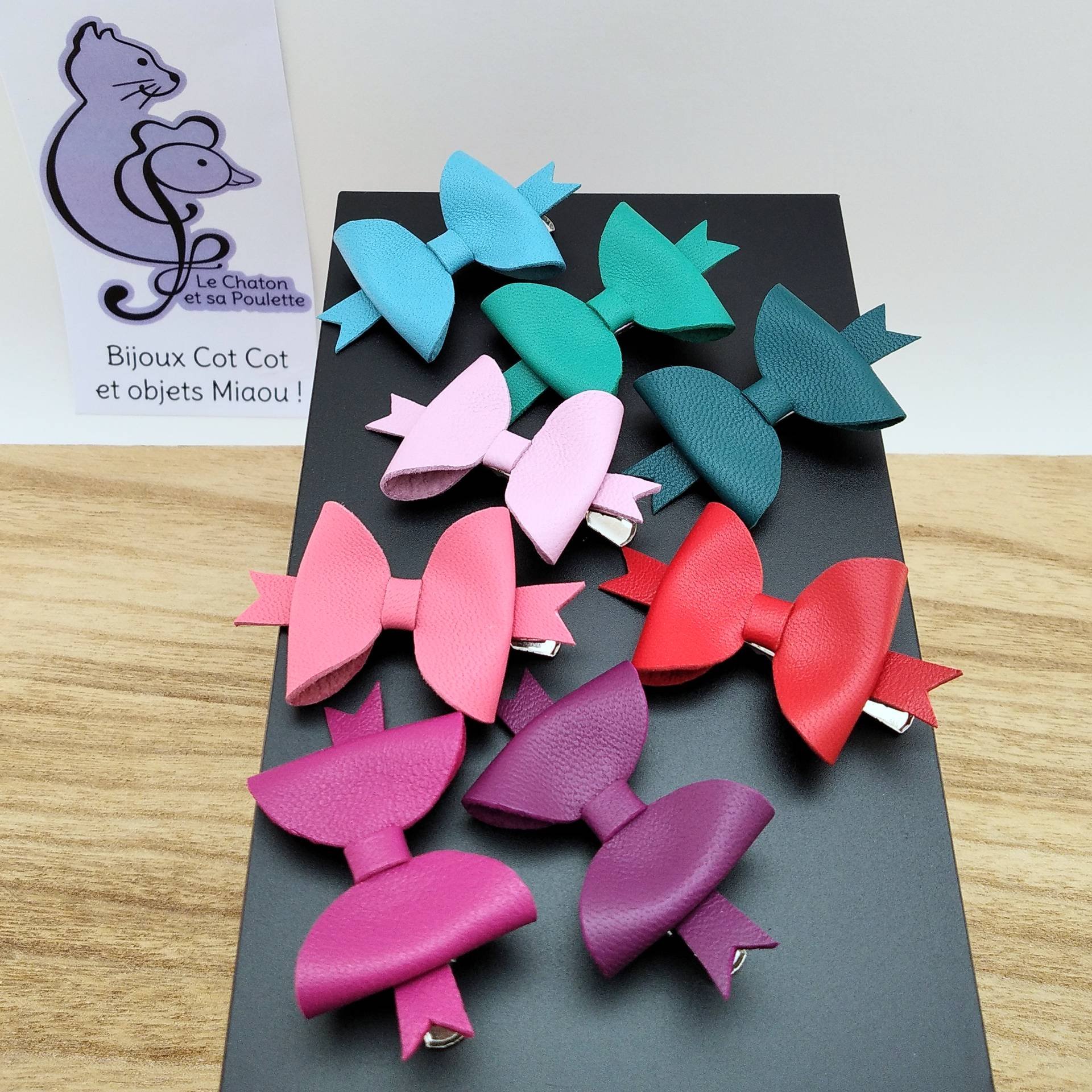 Pinces crocodile nœuds en cuir 