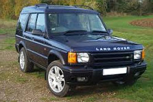 ALLTAGSFAHRZEUGE Wärmeisolierung Sitzkomfort Luftstandheizung Fahrwerks Einsatzbereich Korrosionsschutz REISEFAHRZEUG EXPEDITIONSFAHRZEUGE Kraftstoffzusatztanks Überrollkäfigen Dachzelt Vorzelten Sonnenplanen Sprechfunk Satellitennavigationsgeräte Tiefküh