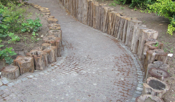 Pflasterung und Randbefestigung im Materialmix