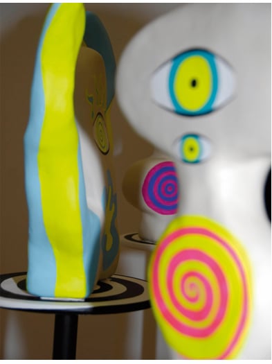 Objekte aus Alabaster, Holz, Acryl -Gesamthöhe ca. 130cm 2007