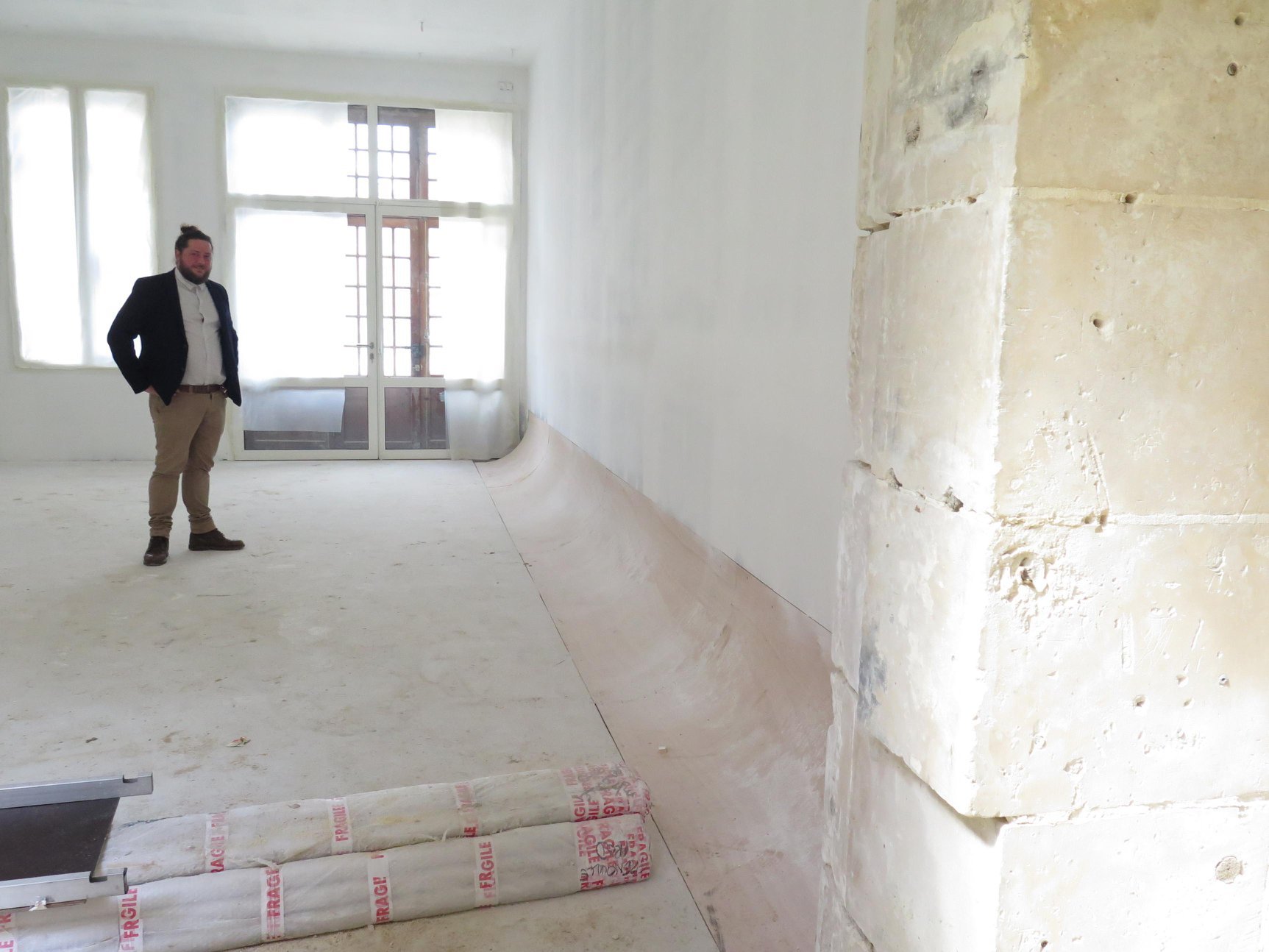 Mur courbe pour accueillir 