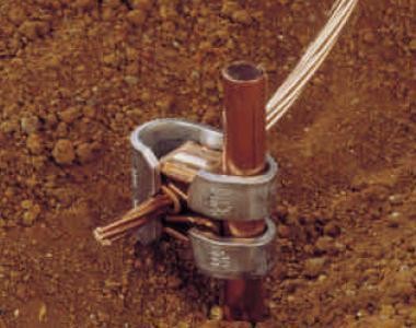 CONECTOR TGC PARA TIERRAS, VARILLA CONDUCTOR-CONDUCTOR CONDUCTOR