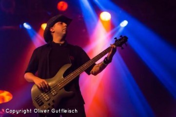 by oliver gutfleisch