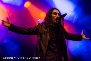 by oliver gutfleisch