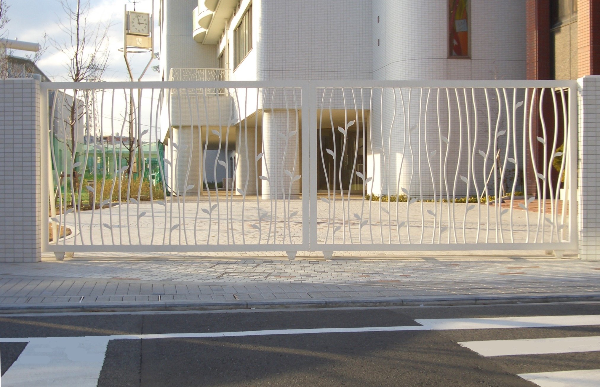 高校 門扉（横浜市）