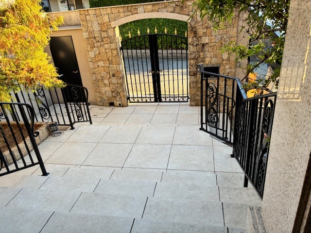 M様邸 門扉、階段手摺（兵庫県芦屋市）