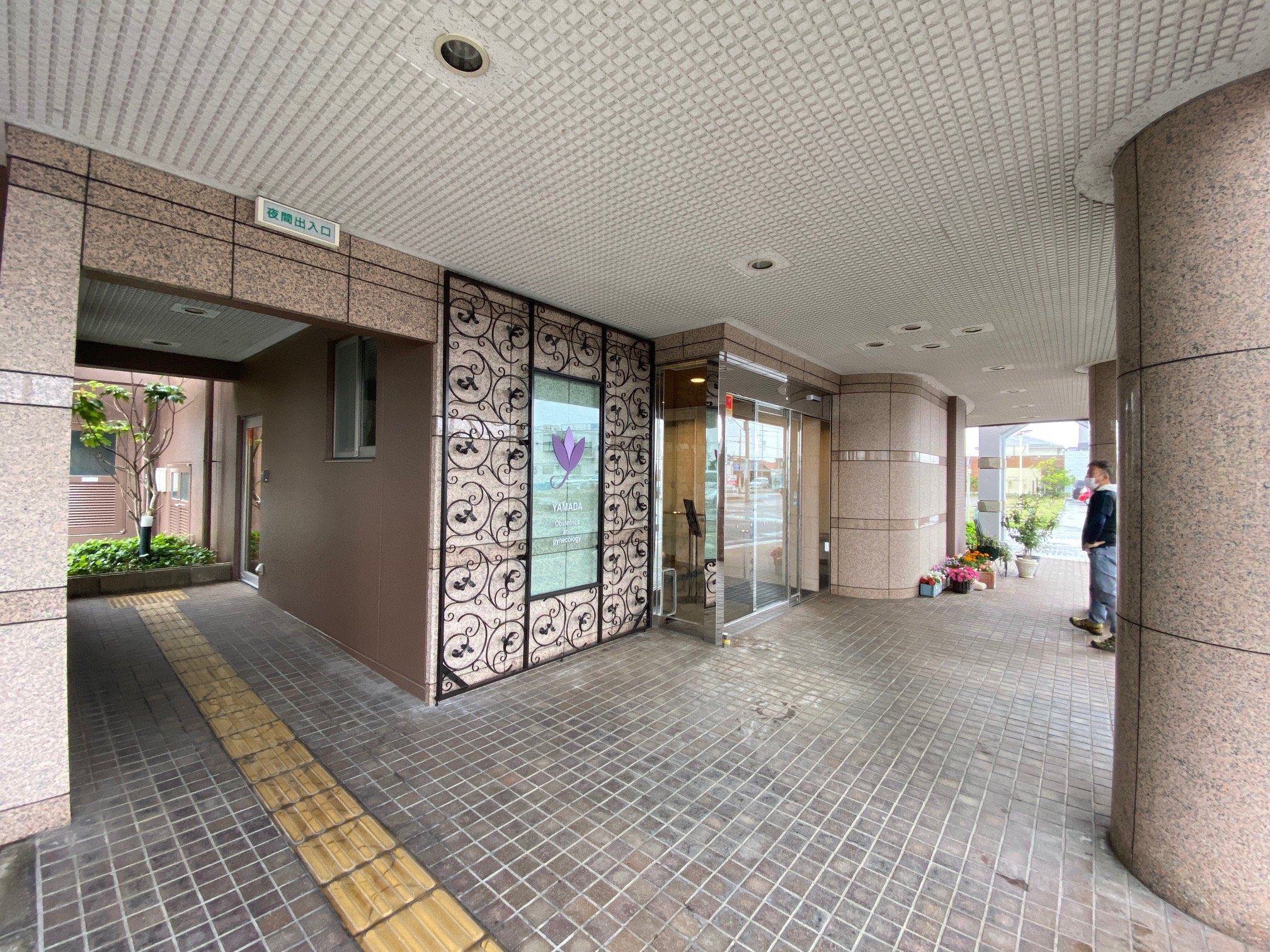 クリニック 面格子飾り（愛知県江南市）