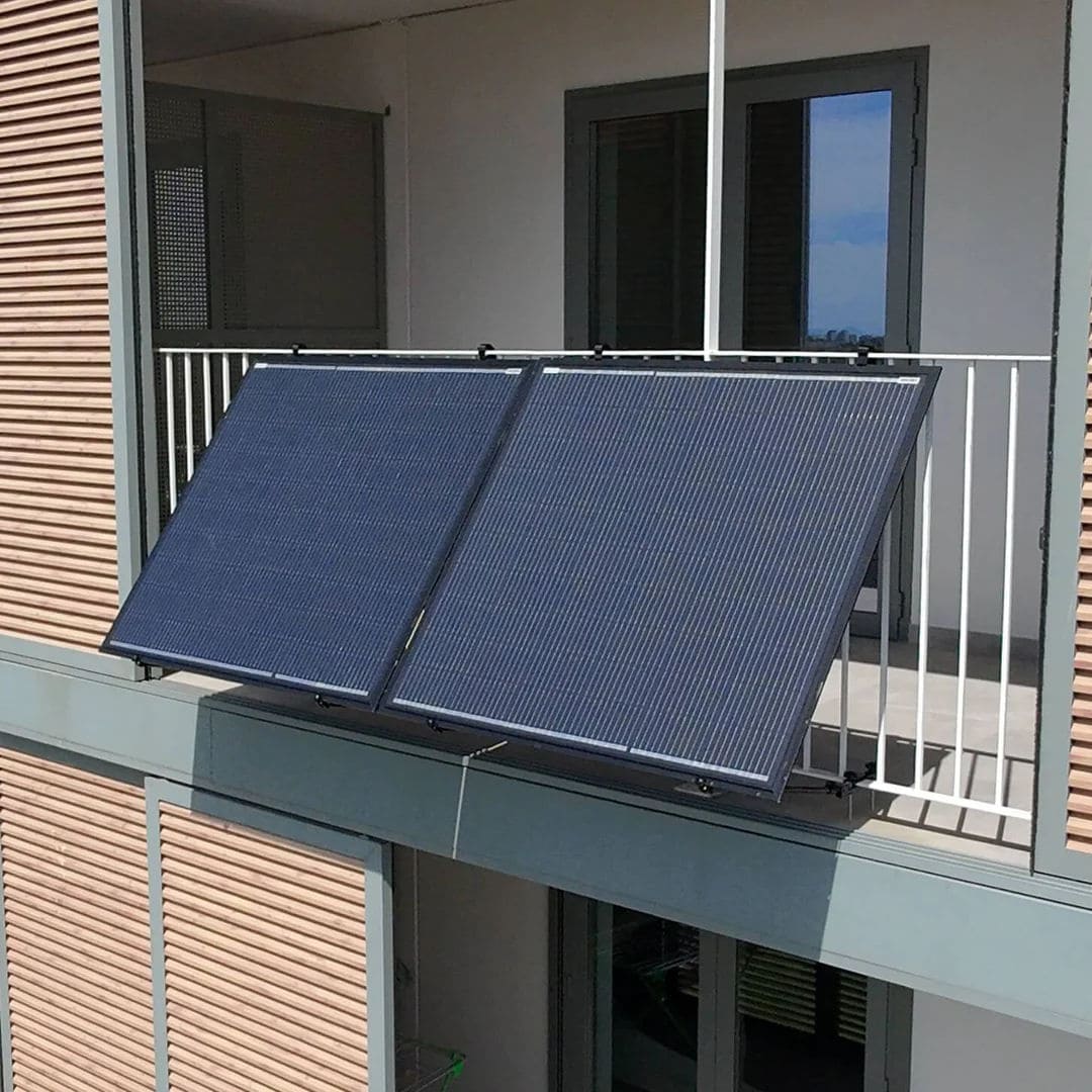 Test Kit solaire pour balcon Sunflower Solar 440W : et si vous produisiez votre électricité verte pour réduire votre facture, même en appartement ?