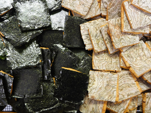 焼きのりとおぼろ昆布せんべい