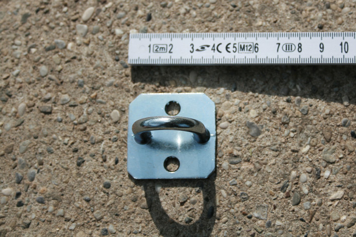 Bügelkrampe: 4cmx4cm