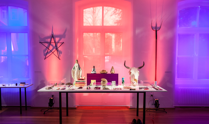 Abwehrmethoden gegen das Böse, Szenographie