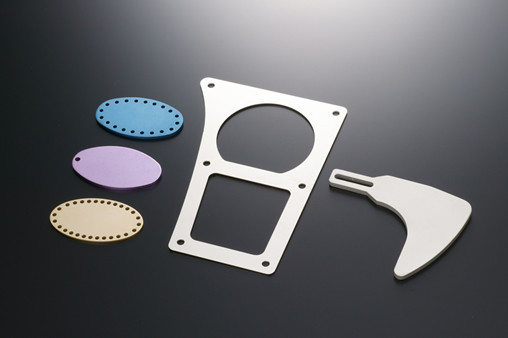 車・バイク用部品へのアルマイト加工