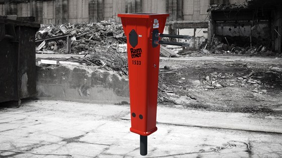 Rammer BR 1533 (Rinnen)