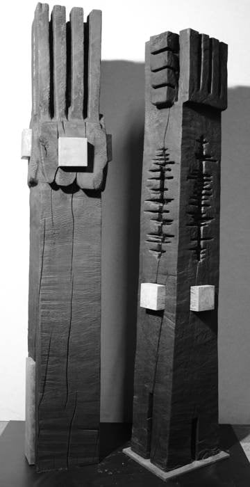 Stelen Holz gebrannt mit Eisen 165x30/ 170x33 cm